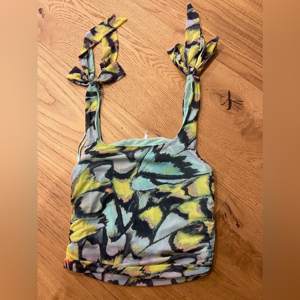 Free people top size med worn once !